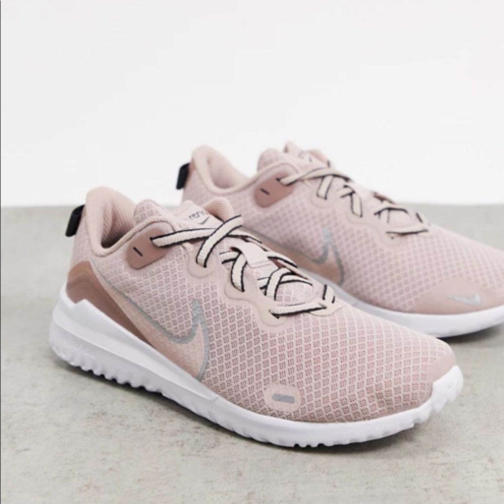 Nike Renew